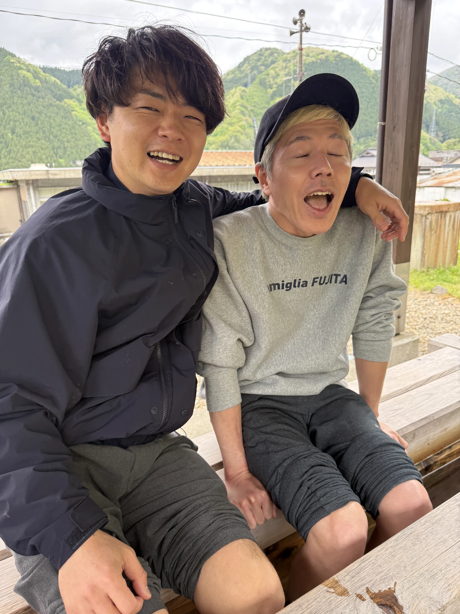 相棒タロアウト。